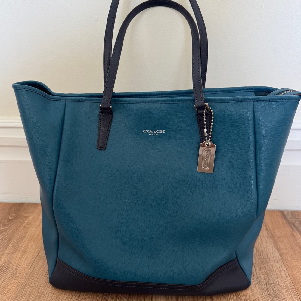 Coach Saffiano Leather City Tote Blue Colorblock - Picture 3 of 6